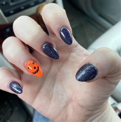 Its Spooky Season R Redditlaqueristas