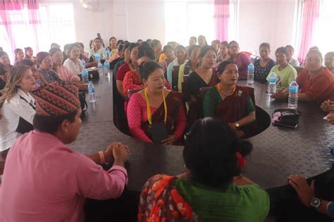 हल्दिबारी गाउँपालिकामा तालिम प्राप्त लघुउद्यमीलाई प्रमाणपत्र तथा