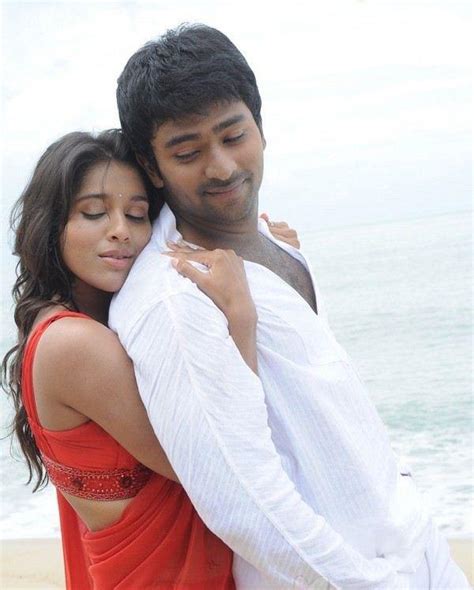 Celeb Saree Sexy Rashmi Gautam Hot Navel And Armpit Show In Red Saree Lip Kissing