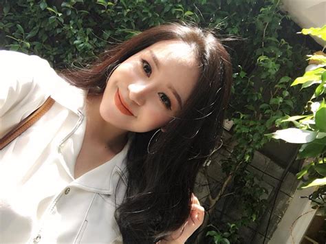 Hình Ảnh Hot Girl Bà Tưng Dễ Thương Cute Xinh Xắn Đến Lạ Kì