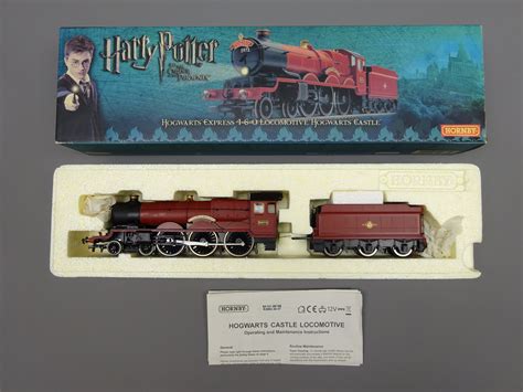 Hornby Oo Gauge Harry Potter Hogwarts Express Locomotive