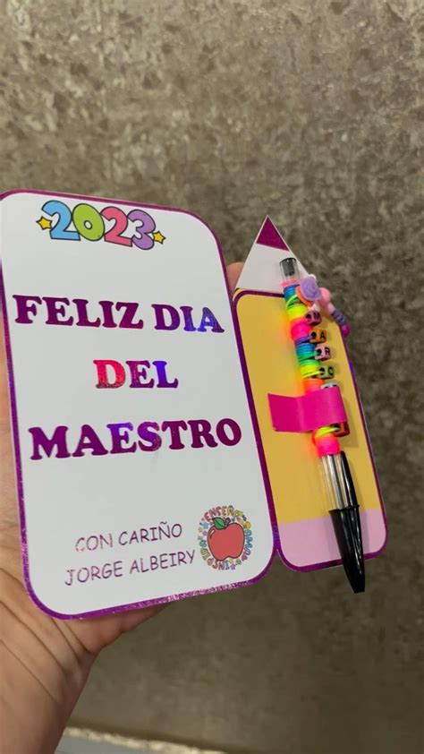 Plumas Personalizadas Manualidad Dia Del Maestro Etiquetas De Regalo