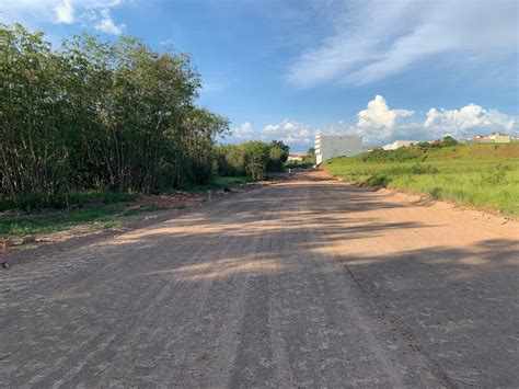 Pavimentação da Avenida João Batista Bado avança em Laranjal Paulista