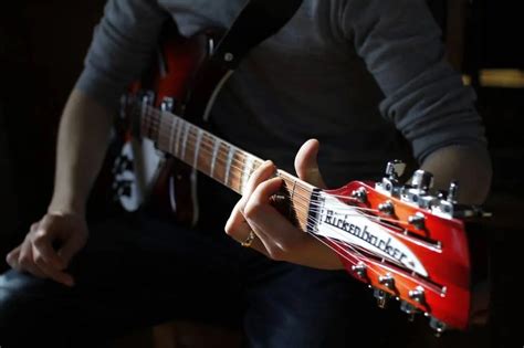 How to Play Indie Guitar - Beginner Guitar HQ