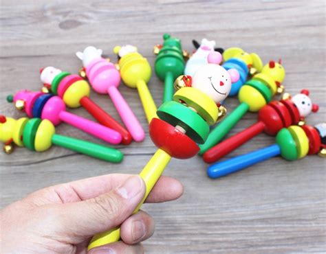 Развивающая музыкальная игрушка трещотка с колокольчиками (1 шт) от ...