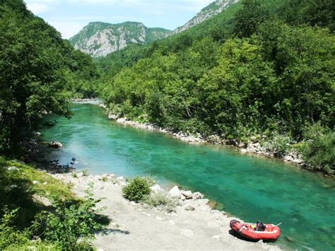 Екстремен рафтинг: Рафтинг на река Тара - 28.04-1.05