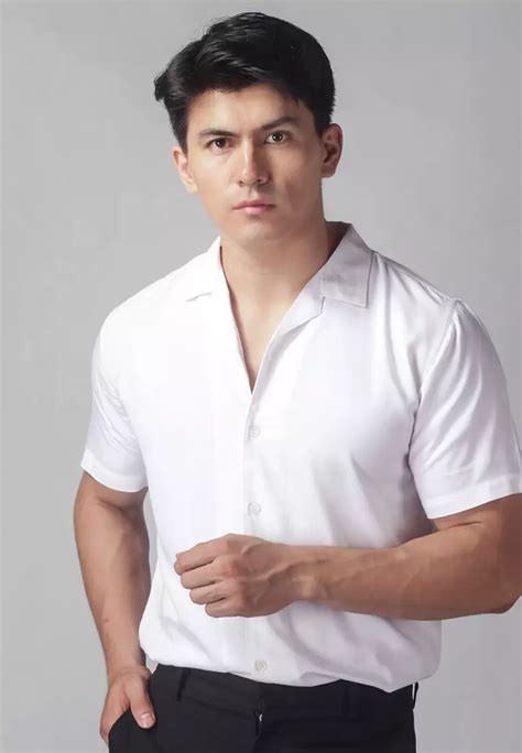 Jual Vengoz Cuban Ultra White Casual Shirt Original Zalora