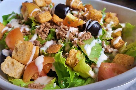 Salada mediterrânea U Sabor