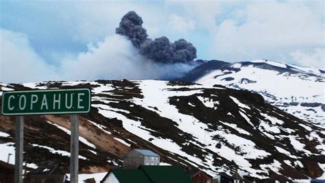 Volcán Copahue registra más de 100 temblores en un día El Mostrador