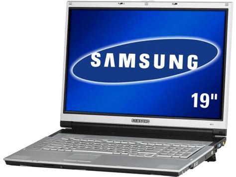 Notebook mit 19-Zoll Display – Hartware