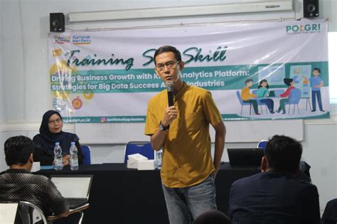 Sukseskan Acara Training Soft Skill Big Data Analysis Dengan Knime