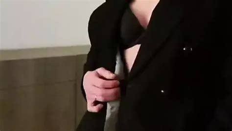 Hete Belgische Milf En Haar Speeltje Genieten Van Een Orgasme XHamster