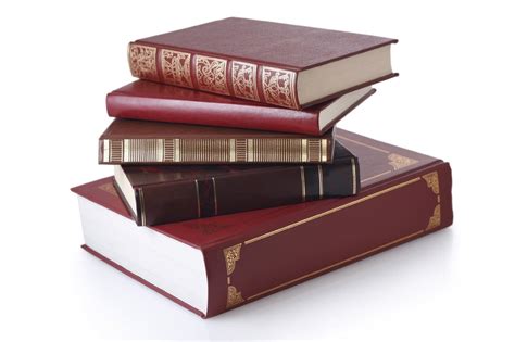 Стопка книг на белом фоне - фото и картинки abrakadabra.fun