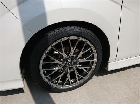 HOT STUFF Exceeder E05 のパーツレビュー ステップワゴンスパーダ ハヤト ω みんカラ