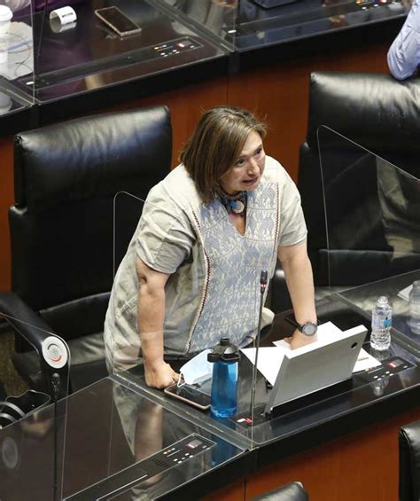 Senadora Xóchitl Gálvez Ruiz Desde Su Escaño Al Referirse A La