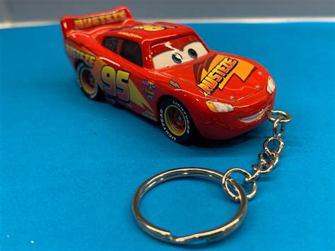 Hot Wheels Mattel 06 Cars Movie Lightning Mcqueen Rust Eze 95 Keychain Etsy