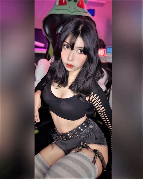 Lilywaifu Lily Waffle Lilylovesyouu Nude Onlyfans Leaks Photos Thefappening