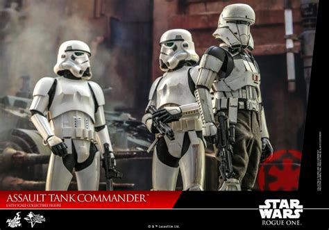 Assault Tank Commander 1 6th Scale Hot Toys