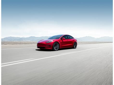 2023 Tesla Model 3 Pictures: | U.S. News