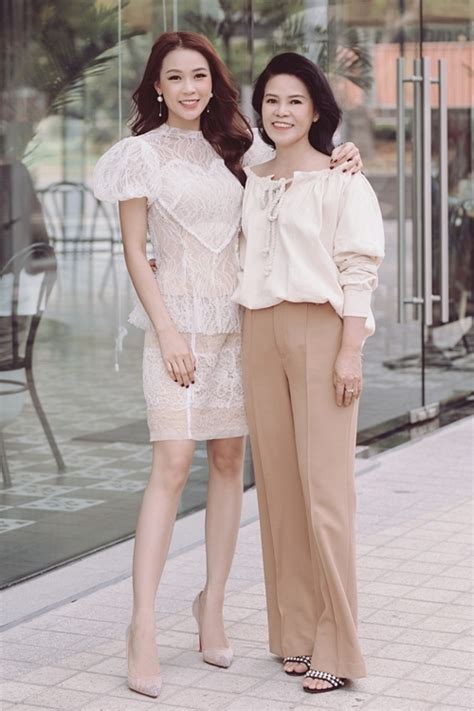 Hot Girl Sam Ti T L Qu Kh M T Cha T Ng Y U Ng Ki N Huy S U M T I N M