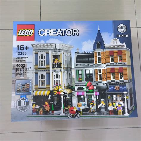 Lego Creator Expert 10255 Assembly Square New Misb Shopee Malaysia