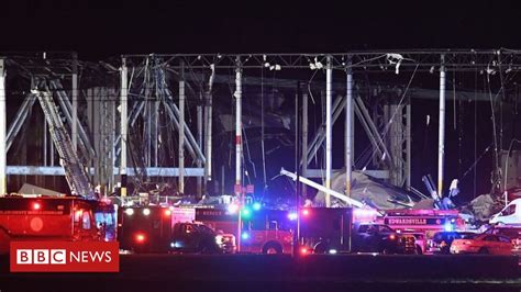 Série De Tornados Levam Mortes E Destruição A Cinco Estados Nos Eua