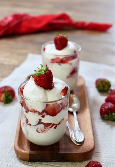 Mousse Allo Yogurt Con Fragole Creando Si Impara