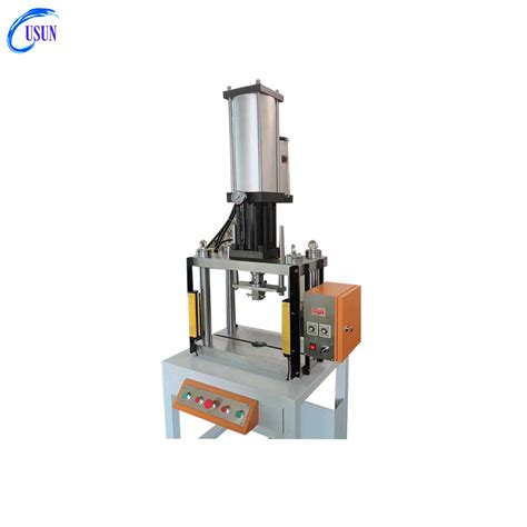 Hot Sale Model Ulyd Tons Four Column Type Hydro Pneumatic Punching