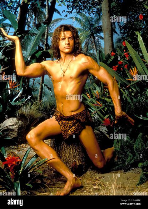 BRENDAN FRASER In GEORGE OF THE JUNGLE 1997 Directed By SAM WEISMAN