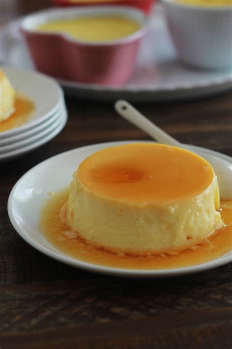 Le flan aux oeufs à la vanille est un régal pour petits et grands Il