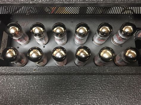 Bass amp with 12 6L6 power tubes : r/ToobAmps