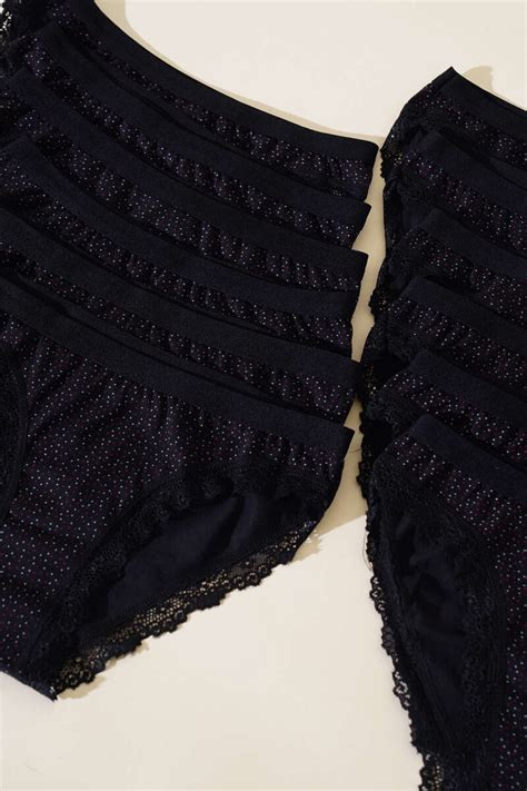 Tutku Bayan 12 li Işıl Bikini Siyah