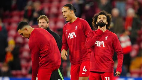 Liverpool Transfer News Virgil Van Dijk Contract Talks Stall With The Club