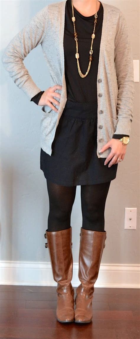 How To Wear Black Leggings With Brown Boots