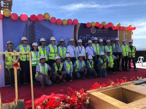 Golden Topper Completes Topping Off Of City Clou Office Tower In Cebu