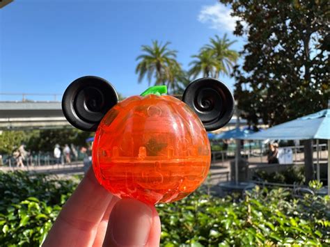 Mickey Mouse Pumpkin Disneyland