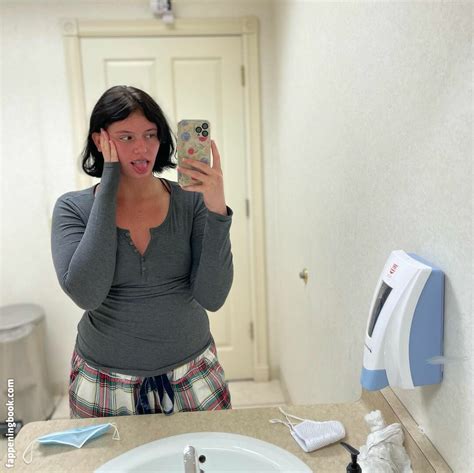 Sierraaa03 Sierraaa3 Nude OnlyFans Leaks Fappening FappeningBook