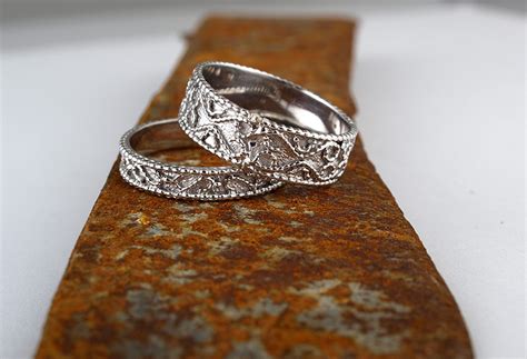 14k White Gold Vintage Filigree Wedding Band