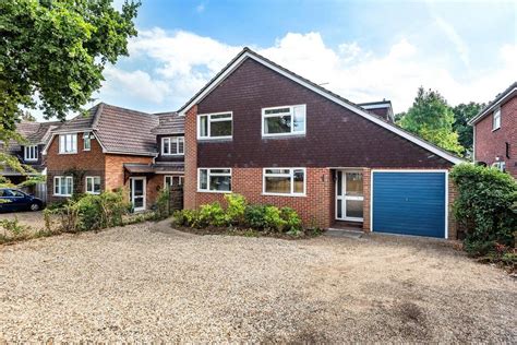 Wokingham Berkshire Rg41 4 Bed Detached House For Sale £850 000