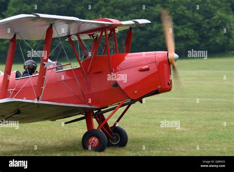 Tiger moth aircraft Stock Photo - Alamy