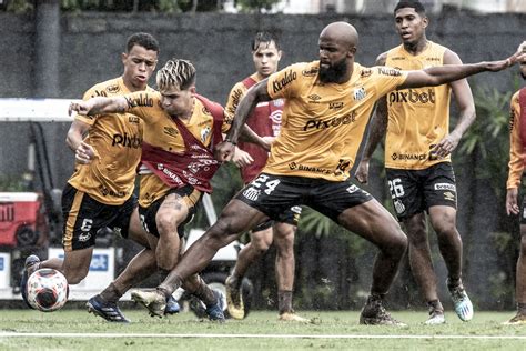 Reforçado Com Trio Da Copinha Santos Volta Aos Treinos Após Folga De