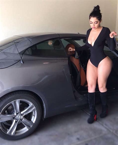 Diana Rodriguez RdzDiana13 Twitter Kardashian Cars Baby Got Back