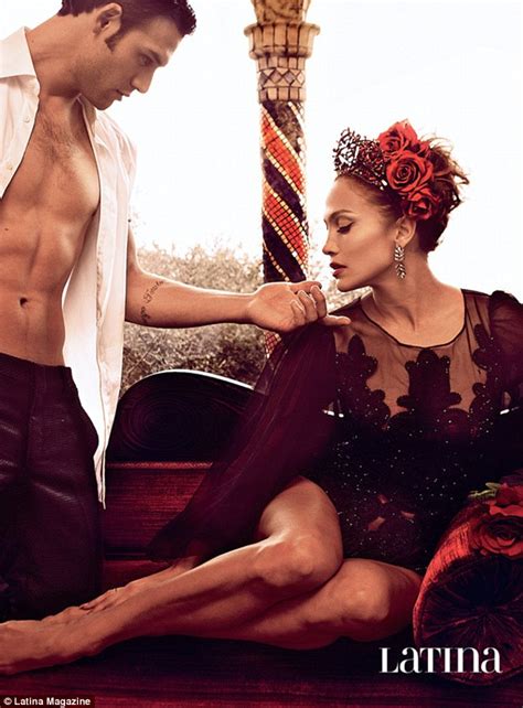 Jennifer Lopez Cosies Up To Her The Boy Next Door Co Star Ryan Guzman