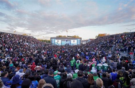 Con Estadio Lleno Cristina Reapareci En P Blico Analiz El Pa S Y