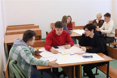 28 марта на инженерно-экономическом факультете прошел круглый стол «Дом ...