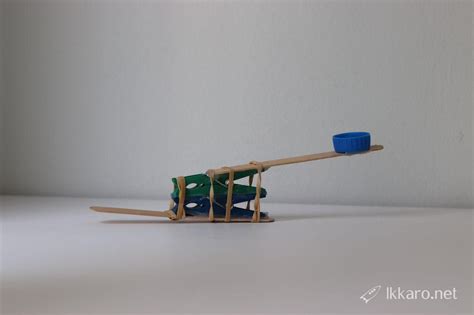 How to make a homemade a toy catapult for toys - Ikkaro