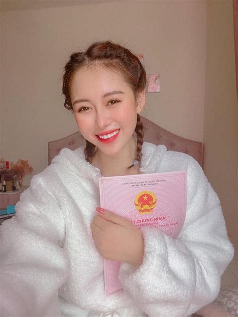 Việt Phương Thoa Từ em gái chị Google đến hot girl xinh đẹp bốc lửa tậu nhà ở tuổi Hot