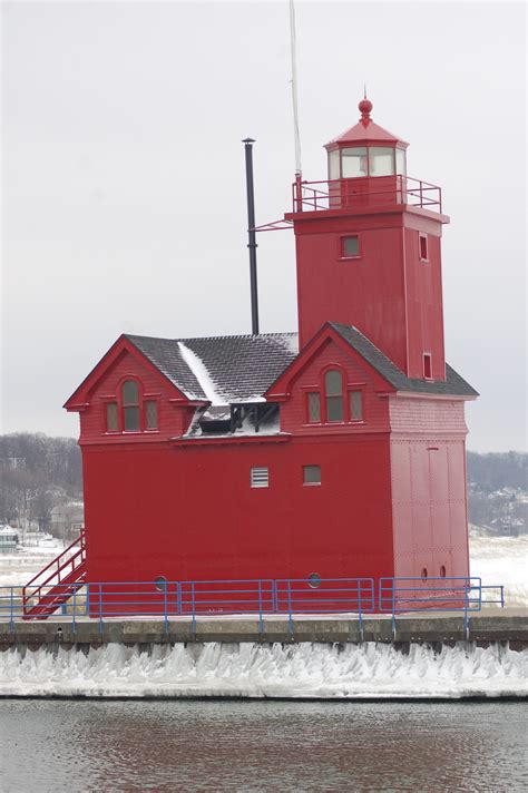 Holland Harbor Lighthouse Big Red A Great Sight