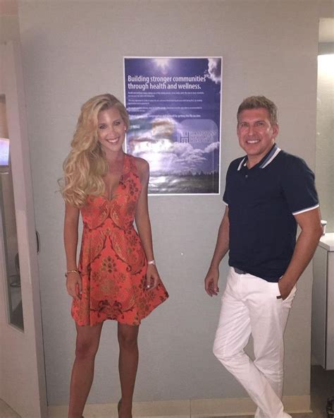 Savannah Chrisley S Stringy Bikini Too Small For Dad S Liking Stringy Bikini Savannah Chat