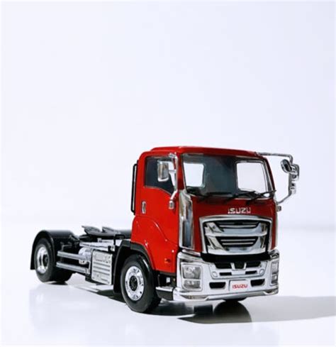 Isuzu Giga Short Cab 4x2 In Red Wsi Truck Models 01 3973 Ebay